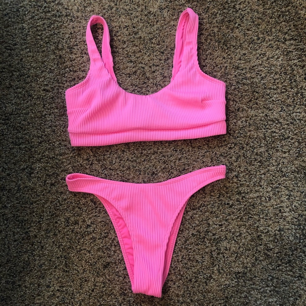 Pink Hollister bikini set